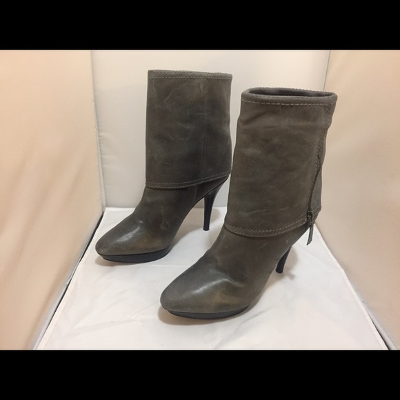 Nine West Shoes - Sale!! Nine West Gray Boots 7M
